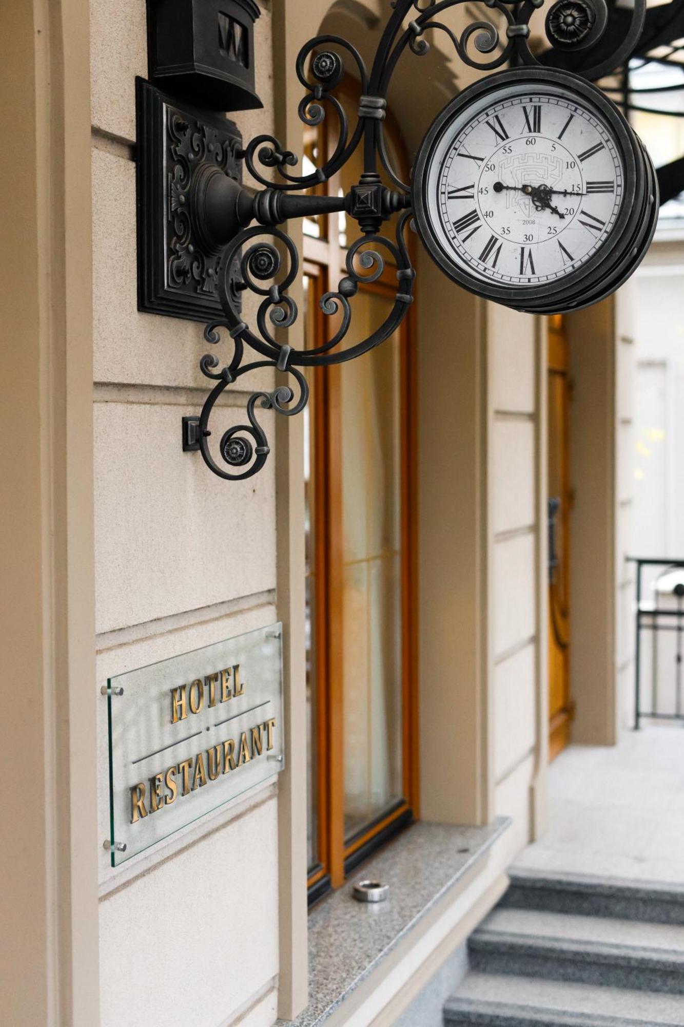 Ganz Hotel Ivano-Frankivsk Exterior foto