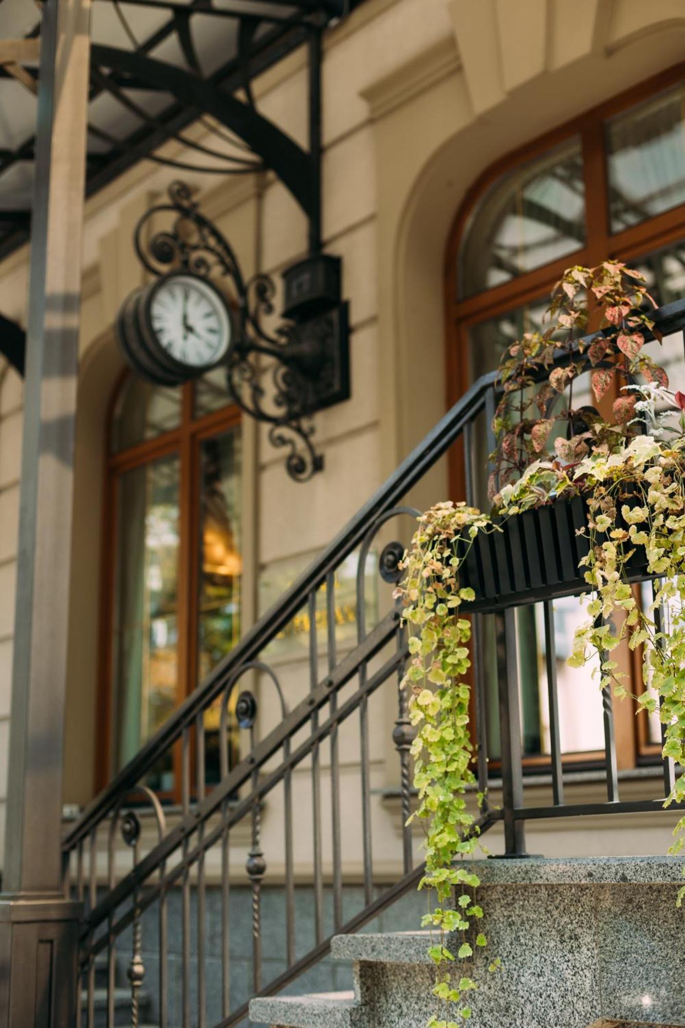 Ganz Hotel Ivano-Frankivsk Exterior foto